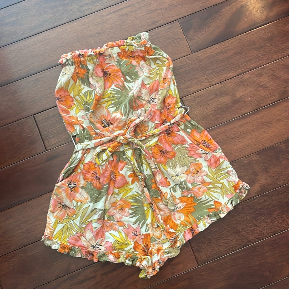 EUC Billabong Romper